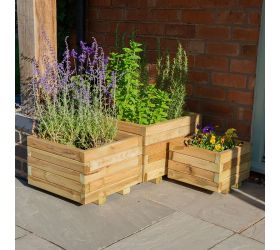 Forest Kendal Square Wooden Garden Planter 1'8x1'8 (0.5x0.5m) - Set of 3