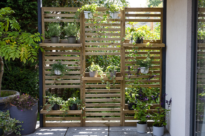 Click HERE to view this slatted wall planter