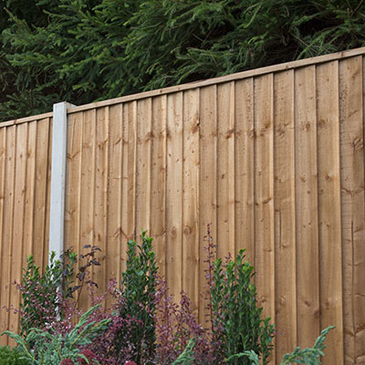 a 6x4 featheredge fence panel