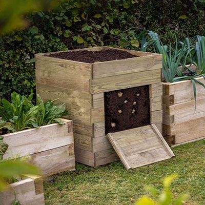 a 2x2 wooden garden planter