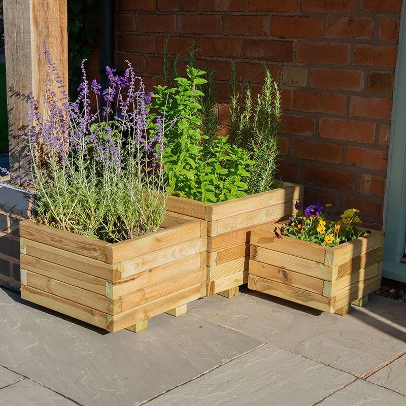 Click HERE to view this trio of Forest Planters